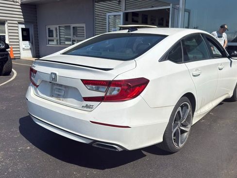 Used 2021 Honda Accord Sport image 2