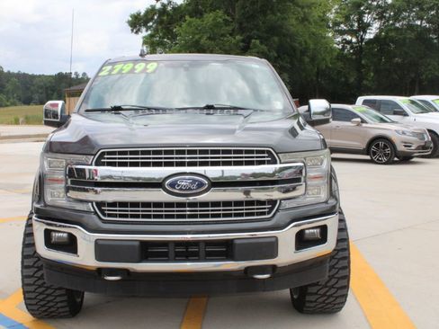 Used 2018 Ford F150 Lariat w/ Equipment Group 502A Luxury AWD/4WD image 2