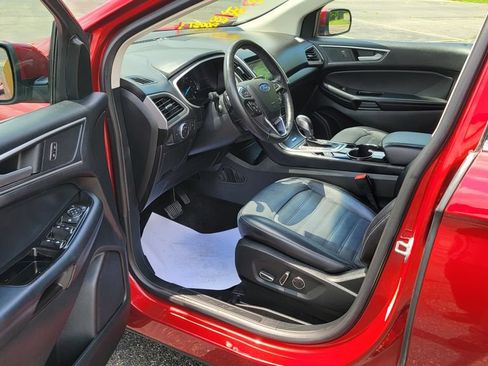 Used 2018 Ford Edge SEL w/ Equipment Group 201A AWD/4WD image 18