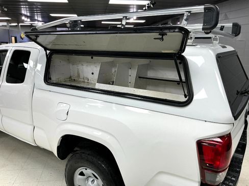 Used 2021 Toyota Tacoma SR image 11