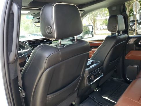 Certified 2024 GMC Sierra 3500 Denali Ultimate image 10