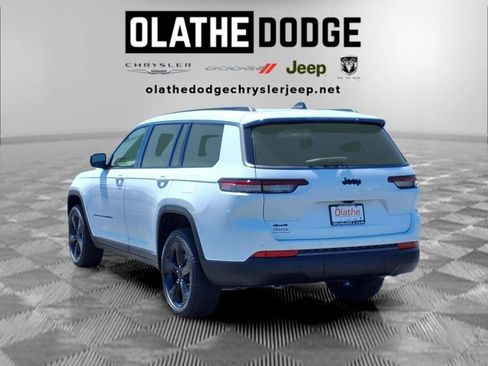 New 2026 Jeep Grand Cherokee L Limited AWD/4WD image 3