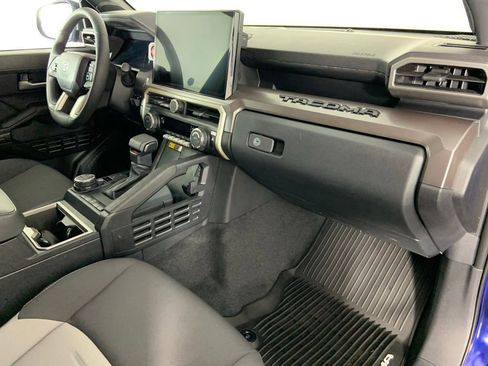 Used 2024 Toyota Tacoma TRD Off-Road w/ TRD Off Road Upgrade Package image 25