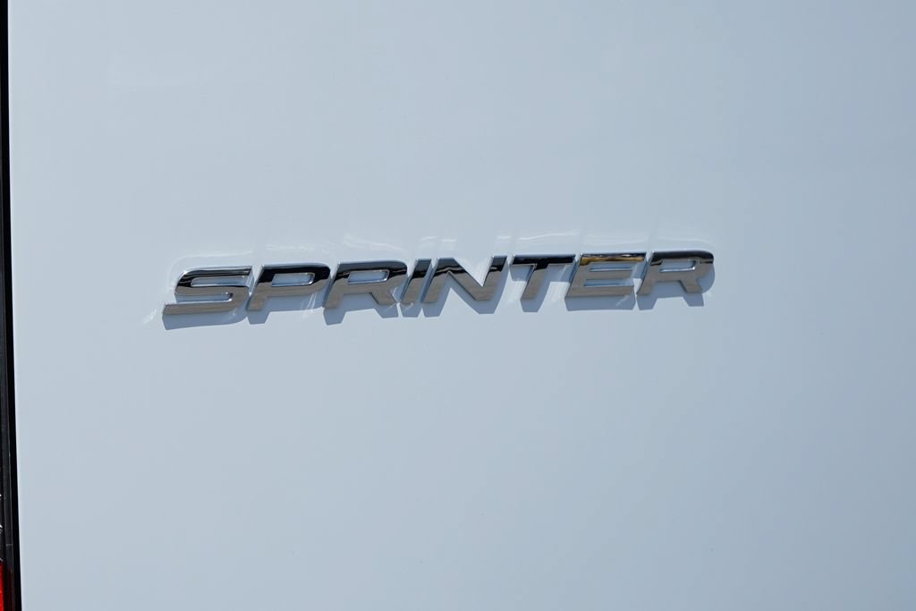 Used 2024 Mercedes-Benz Sprinter 2500 w/ Acoustic Package image 46