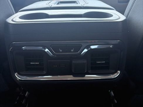 Used 2019 GMC Sierra 1500 SLT w/ SLT Premium Plus Package AWD/4WD image 15