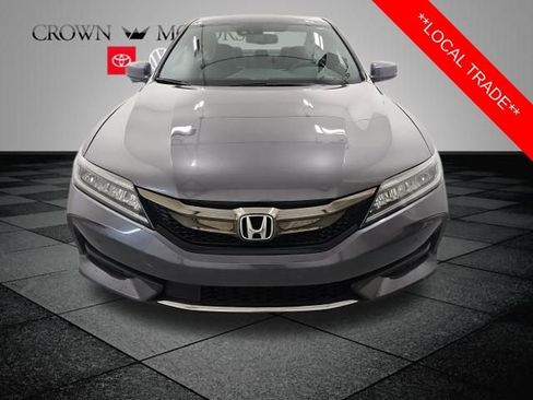 Used 2017 Honda Accord Touring image 2