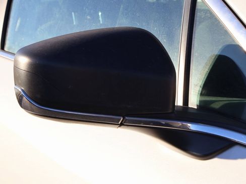 Used 2021 Subaru Outback image 12