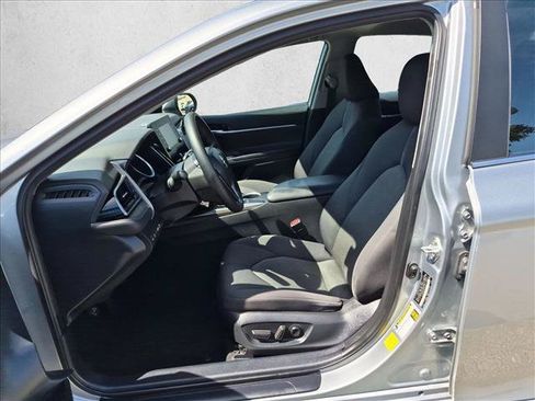 Used 2023 Toyota Camry LE FWD image 10