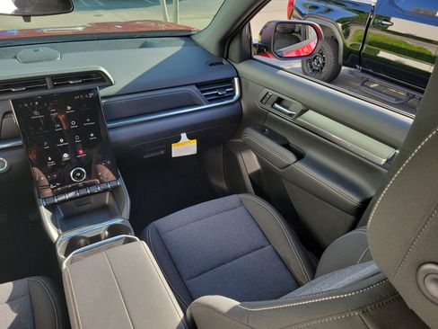 New 2027 GMC Terrain Elevation FWD image 16