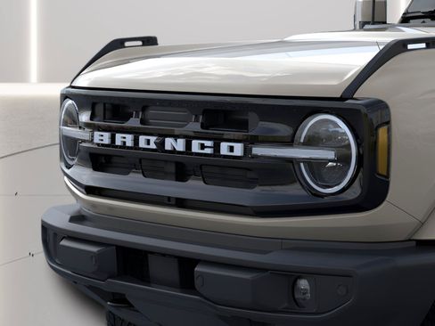 New 2026 Ford Bronco Outer Banks AWD/4WD image 19