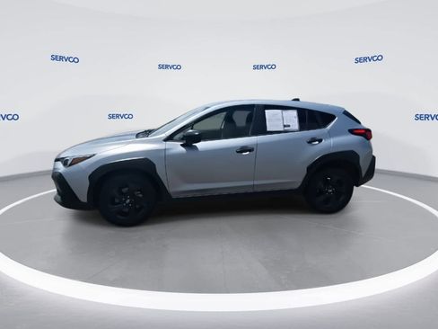 Used 2024 Subaru Crosstrek 2.0i image 3