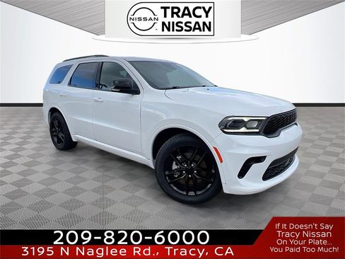 Used 2024 Dodge Durango GT image 1