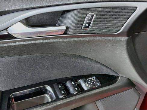 Used 2014 Ford Fusion SE w/ Equipment Group 201A FWD image 15