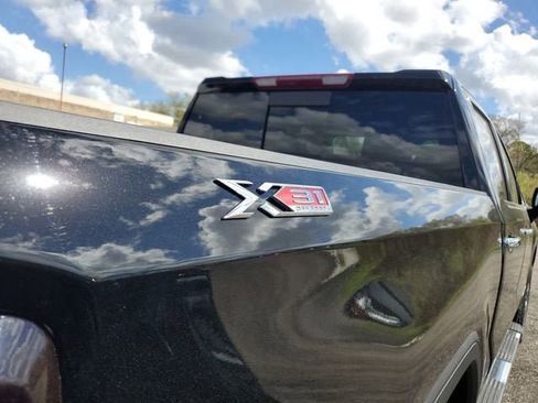 New 2026 GMC Sierra 1500 SLT w/ SLT Premium Plus Package image 10