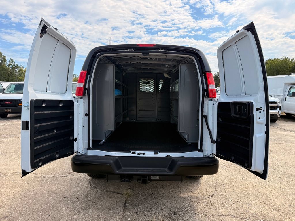 New 2026 Chevrolet Express 2500 w/ Driver Convenience Package RWD image 9