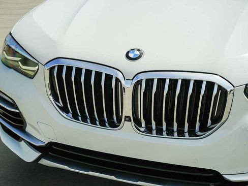 Used 2021 BMW X5 xDrive40i w/ Premium Package 2 AWD/4WD image 8