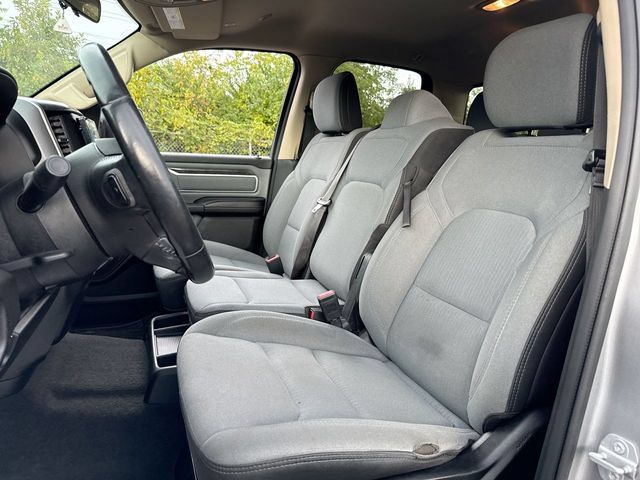 Used 2019 RAM 1500 Big Horn AWD/4WD image 11