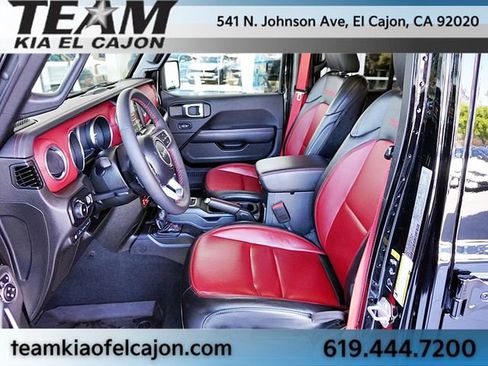 Used 2023 Jeep Wrangler Unlimited Rubicon 4xe AWD/4WD image 17