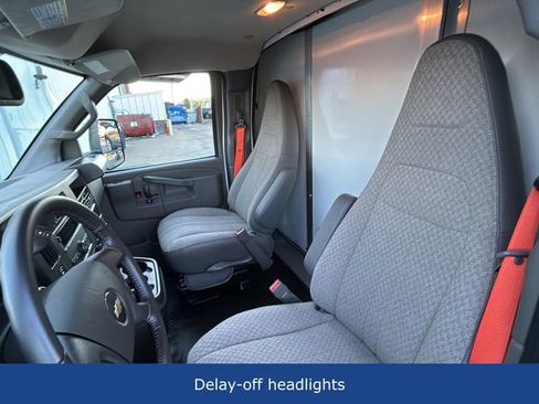 Used 2022 Chevrolet Express 3500 w/ Power Convenience Package RWD image 18