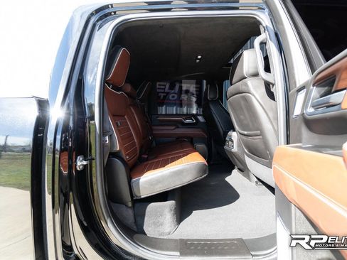 Used 2025 GMC Sierra 2500 Denali Ultimate image 71
