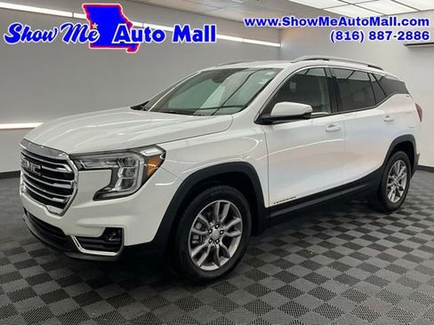 Used 2024 GMC Terrain SLT AWD/4WD image 1
