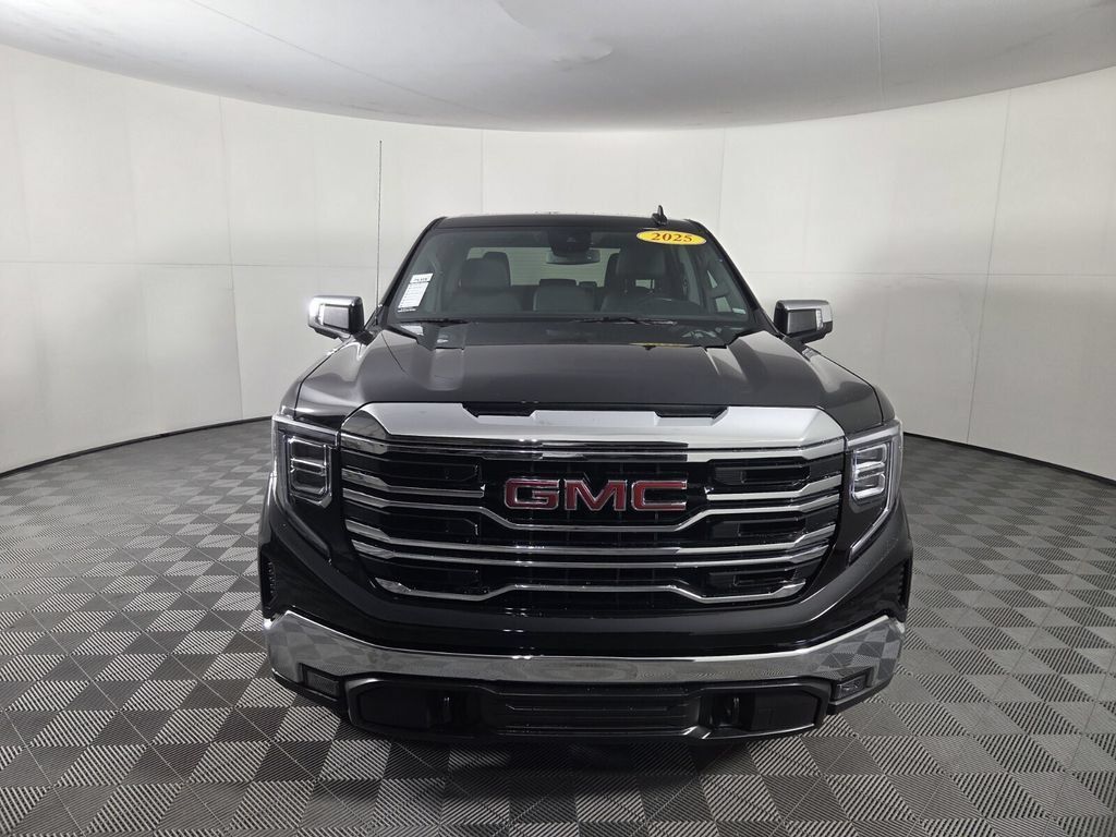 Used 2025 GMC Sierra 1500 SLT RWD image 4