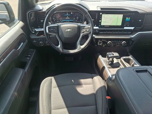 Used 2022 Chevrolet Silverado 1500 RST AWD/4WD image 12