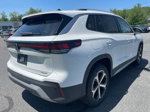 New 2026 Volkswagen Tiguan SE AWD/4WD image 3