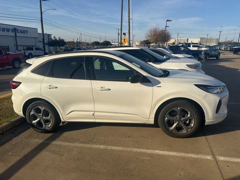 Used 2024 Ford Escape ST-Line w/ Tech Pack #1 image 5
