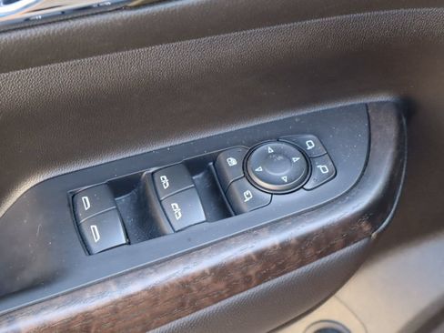 Used 2023 GMC Acadia Denali w/ Denali Ultimate Package FWD image 23