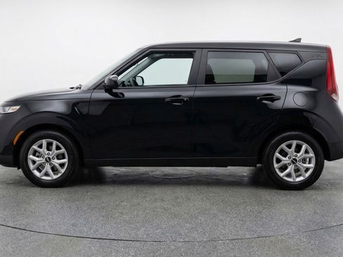 Used 2025 Kia Soul LX w/ LX Technology Package image 5