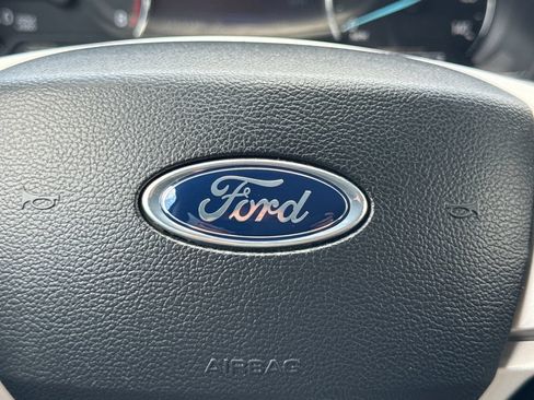 Used 2024 Ford Explorer XLT w/ XLT Sport Appearance Package AWD/4WD image 33