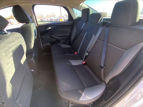 Used 2013 Ford Focus SE image 19