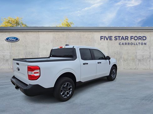Certified 2025 Ford Maverick XLT w/ XLT Luxury Package image 8