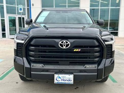 Used 2024 Toyota Tundra SR5 w/ SR5 Convenience Package image 4