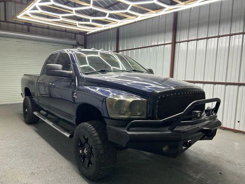 Used 2006 Dodge Ram 2500 Truck SLT image 1