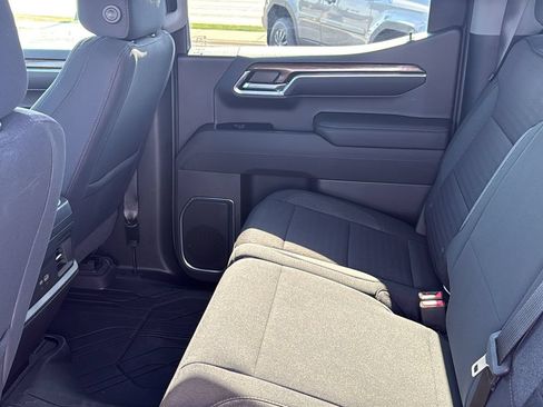 Used 2023 Chevrolet Silverado 1500 RST w/ Redline Edition AWD/4WD image 22
