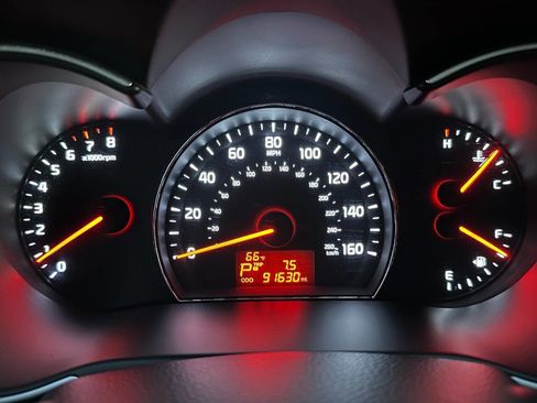 Used 2015 Kia Sorento LX image 17