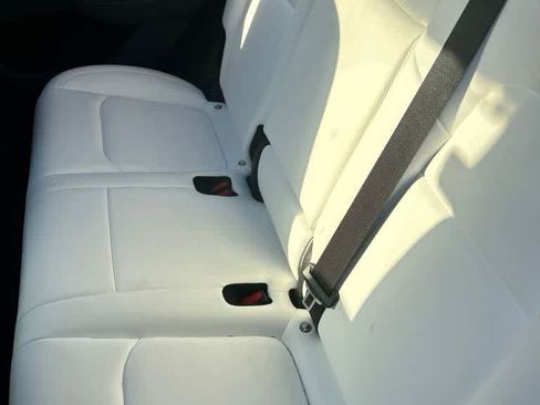Used 2023 Tesla Model Y Long Range AWD/4WD image 4