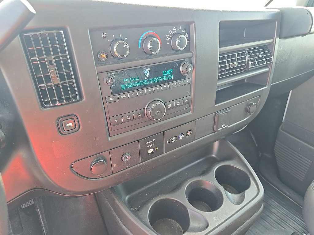 Used 2025 Chevrolet Express 2500 w/ Driver Convenience Package RWD image 9