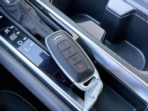 Used 2025 Nissan Sentra SV image 11