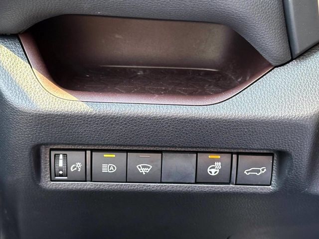 Used 2020 Toyota RAV4 Limited w/ Limited Grade Weather Package AWD/4WD image 22