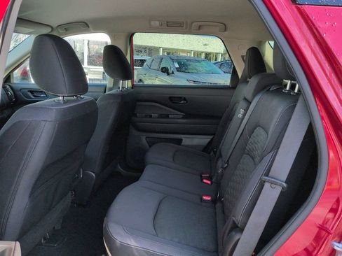Certified 2023 Nissan Pathfinder SV FWD image 14