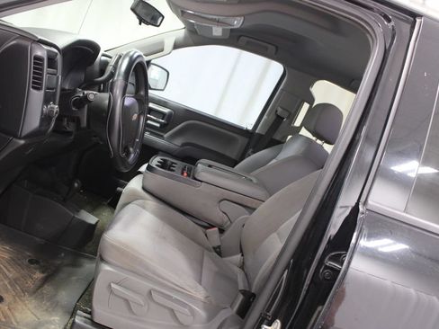 Used 2018 Chevrolet Silverado 1500 Custom w/ Custom Value Package AWD/4WD image 32