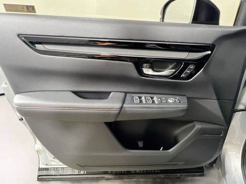 Used 2023 Honda CR-V Sport Touring image 31