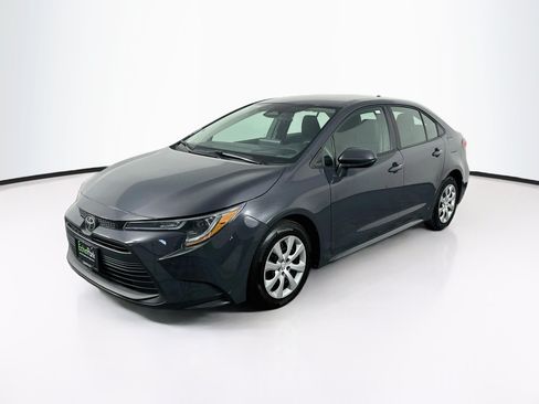 Used 2025 Toyota Corolla LE FWD image 3