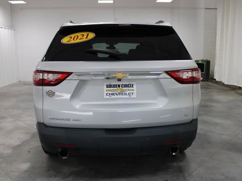 Used 2021 Chevrolet Traverse LT w/ LPO, Cargo Package image 8