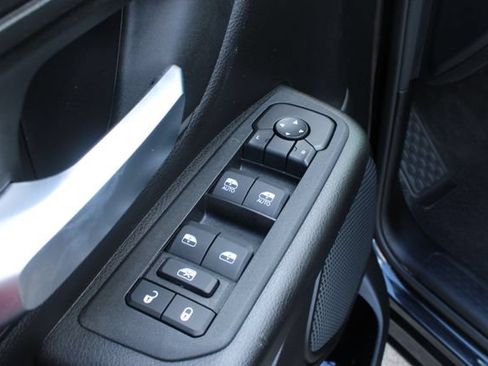 Used 2026 RAM 1500 Express AWD/4WD image 11