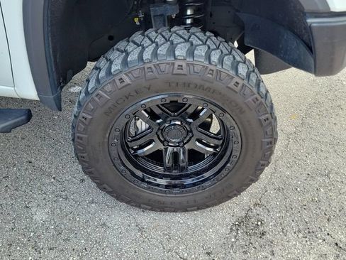 Used 2024 GMC Sierra 1500 AT4X AWD/4WD image 7