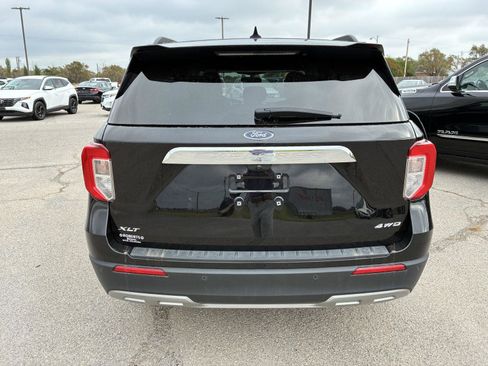 Used 2024 Ford Explorer XLT w/ Equipment Group 202A image 10